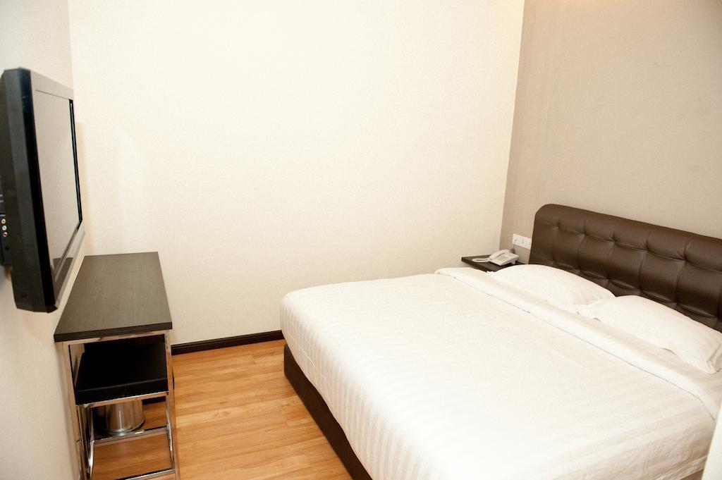 Starz Hotel Kluang Room photo