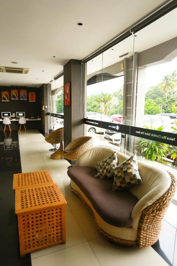 Starz Hotel Kluang Exterior photo